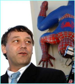 Sony rífst við Raimi - aftur