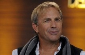 Costner að verða sjö barna faðir