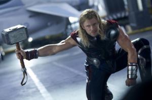 Chris-Hemsworth-in-The-Avengers-2012-Movie-Image-620x412