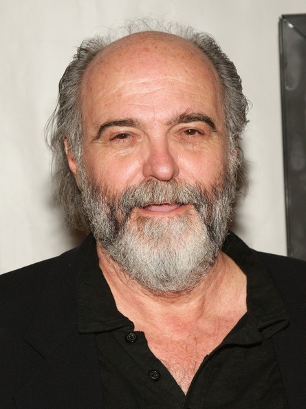 Leon Ichaso