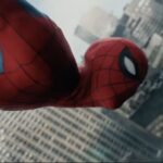 Spider-Man heldur toppsætinu í íslenskum bíóum